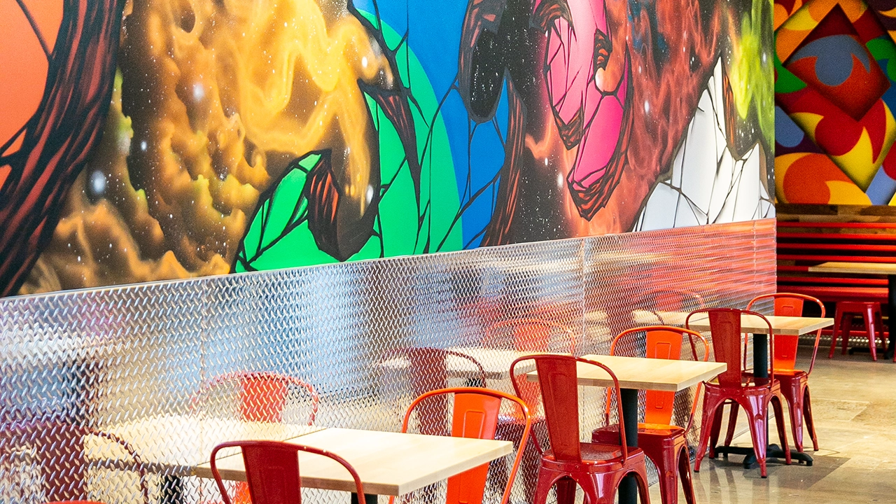 Inside Our Fried Chicken Restaurant in Plano (Preston Rd) 