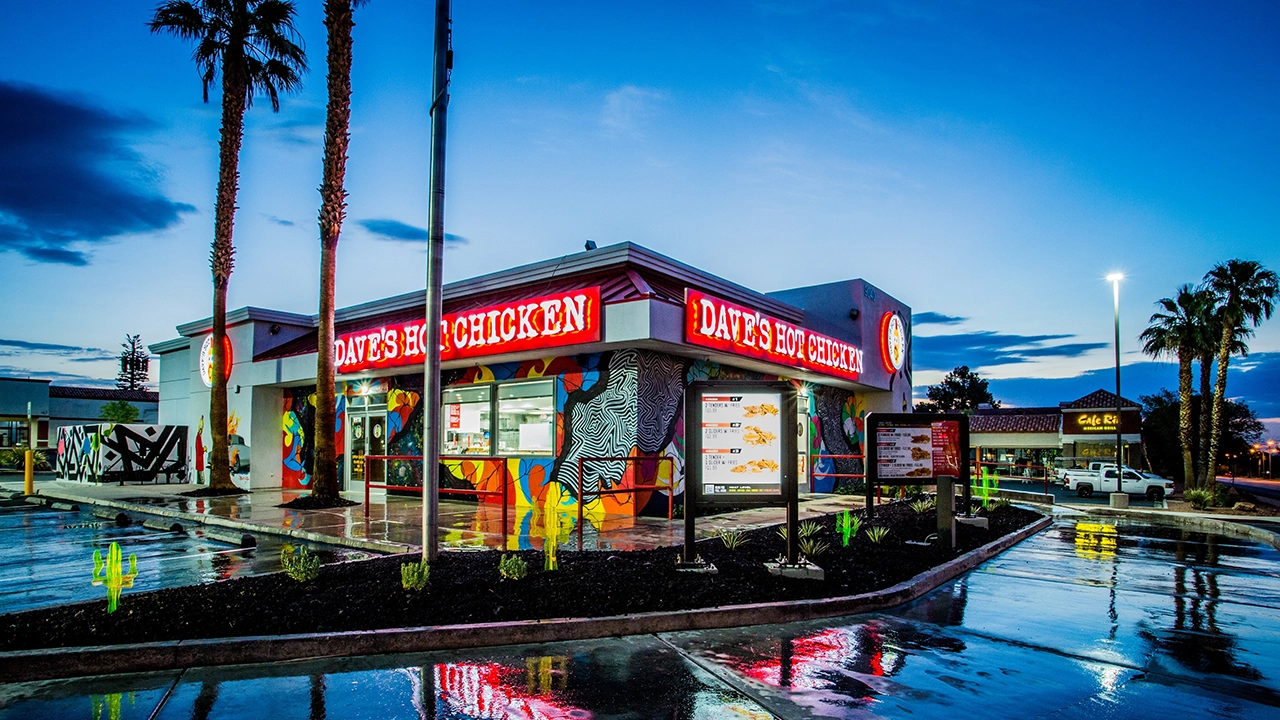 Your Dave's Hot Chicken Place in Las Vegas (Sahara Ave)