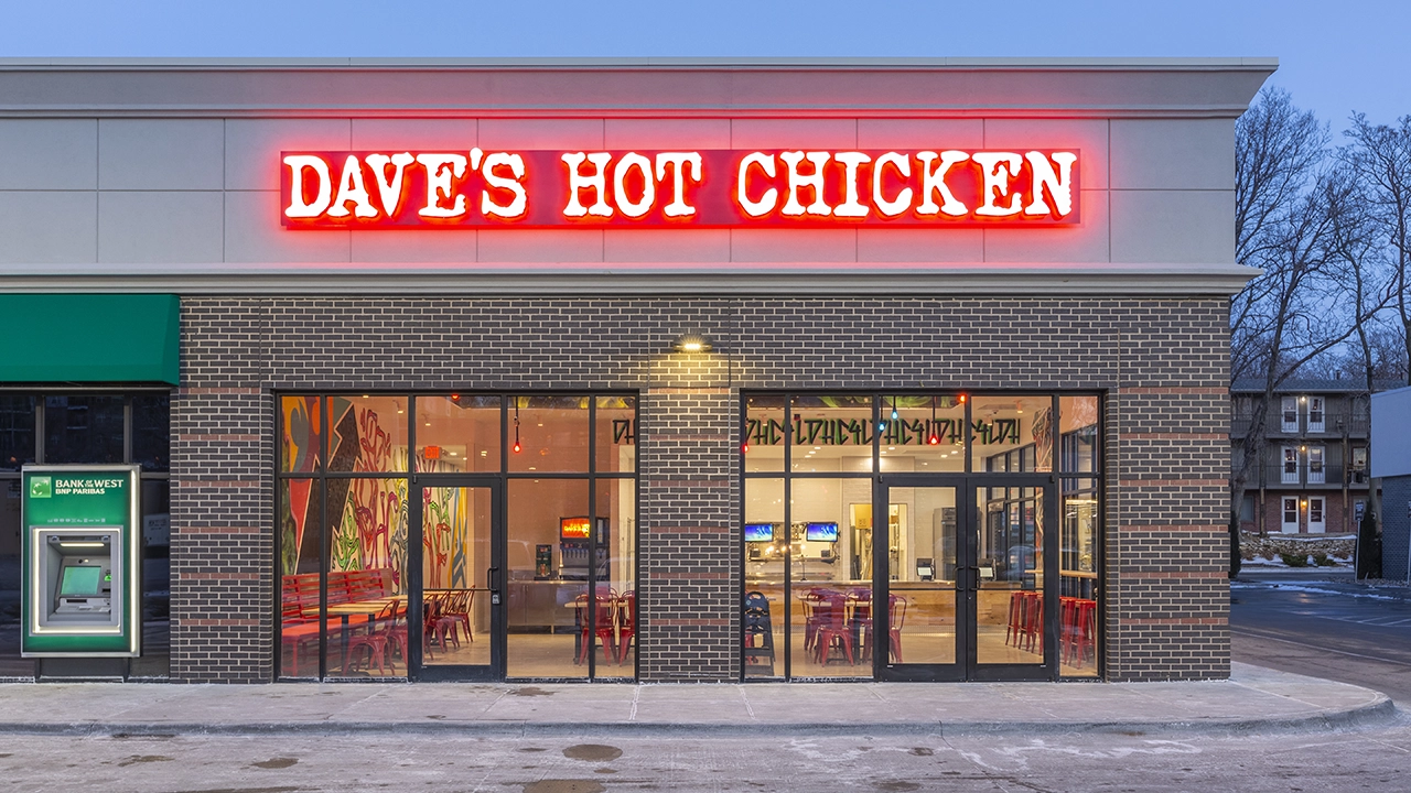 Your Dave's Hot Chicken Place in Omaha, NE (N Saddle Creek Rd)