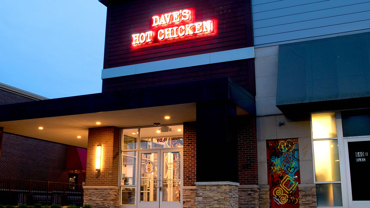 Your Dave's Hot Chicken Place in Troy, MI (W Big Beaver Rd)