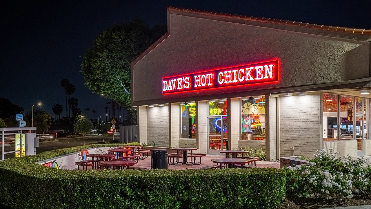 Your Dave's Hot Chicken Place in Tustin, CA (1st St.)