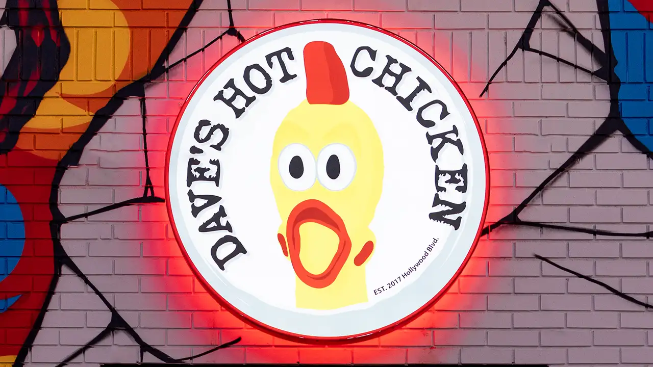 Daves Hot Chicken Logo
